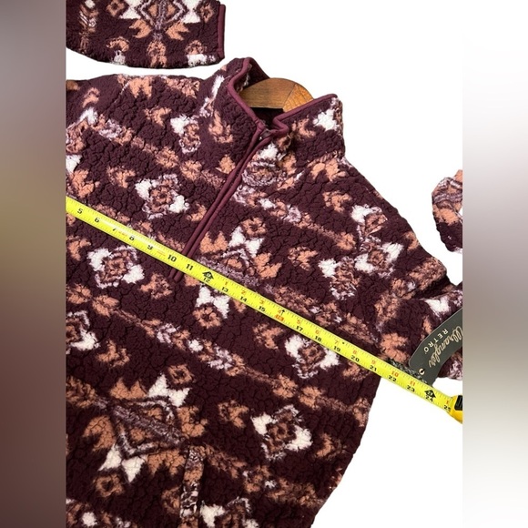 Wrangler Women’s Retro Southwestern Print Fleece Quarter Zip Sweater - Picture 12 of 14